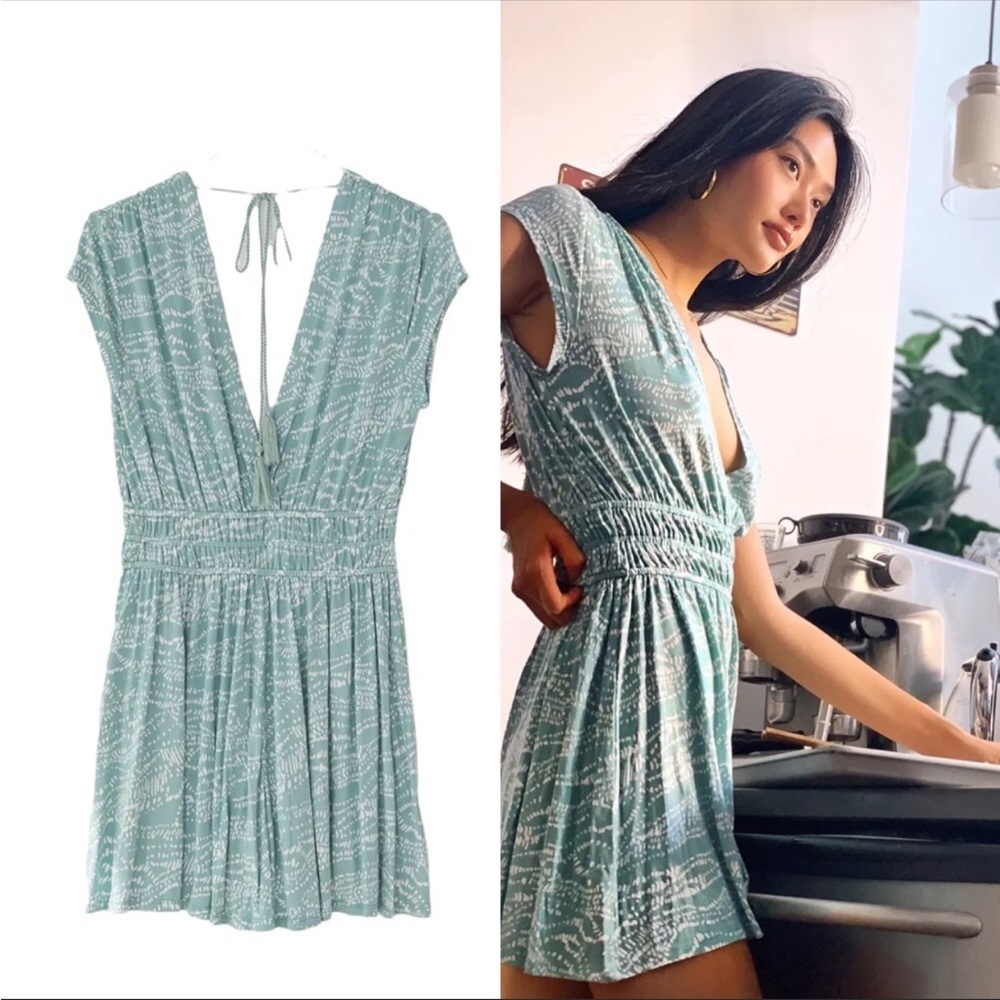 Urban Outfitters Arden Romper - Picture 1 of 8